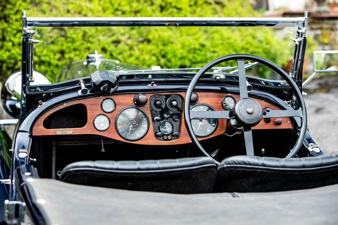1936 Lagonda - Image 2 of 24