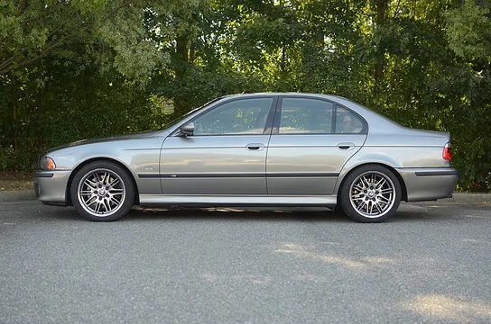 2003 BMW M5