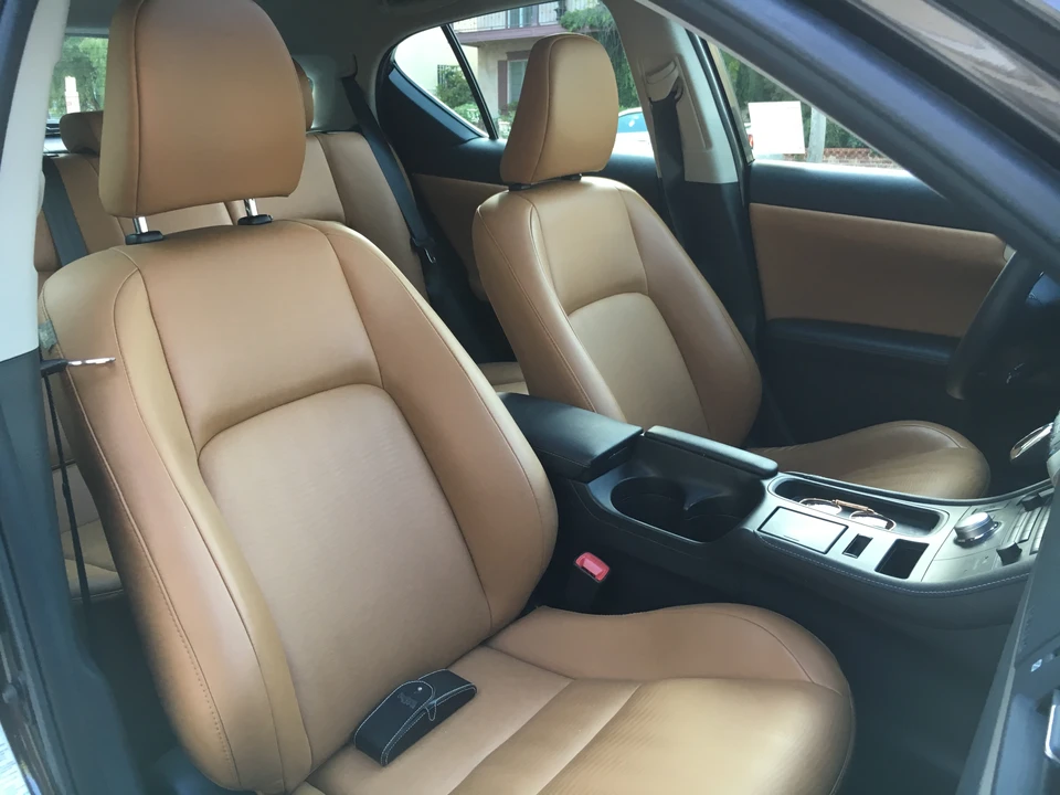 2013 Lexus CT - Image 6 of 6