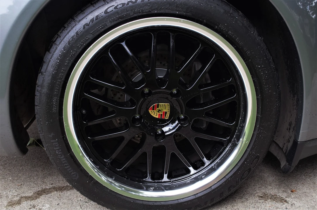 2006 Porsche 997 Carrera 4 - Image 9 of 17