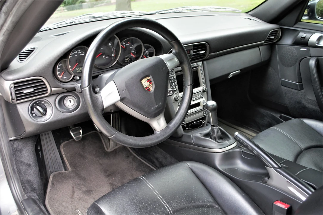 2006 Porsche 997 Carrera 4 - Image 11 of 17