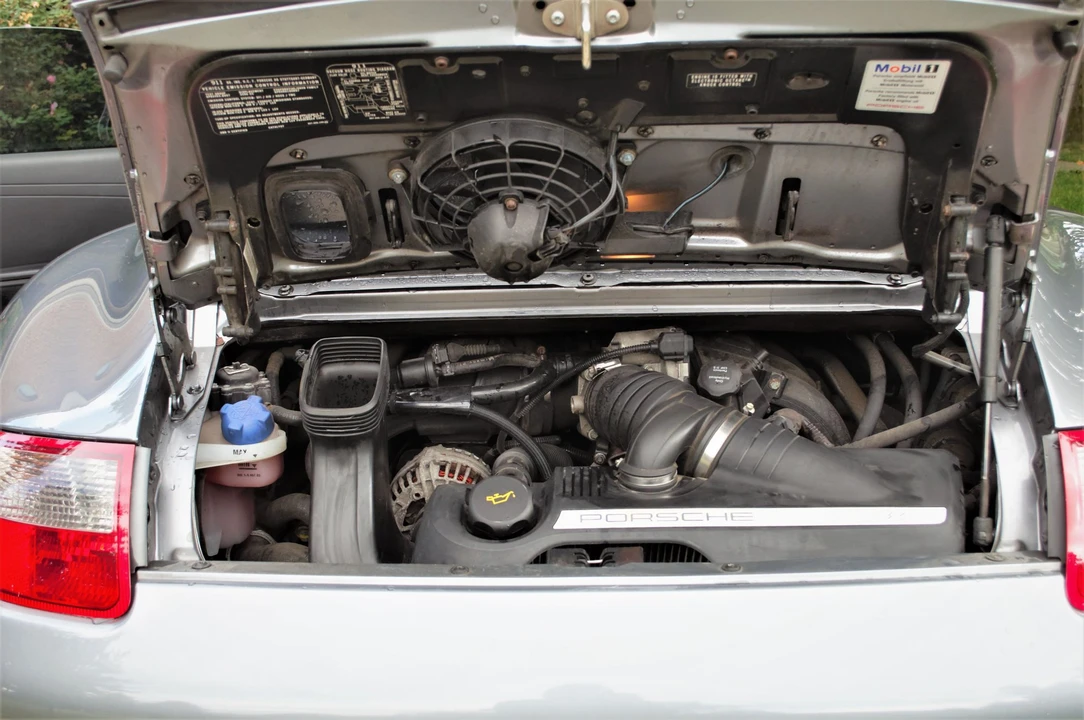 2006 Porsche 997 Carrera 4 - Image 14 of 17