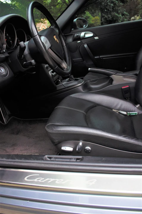 2006 Porsche 997 Carrera 4 - Image 6 of 17