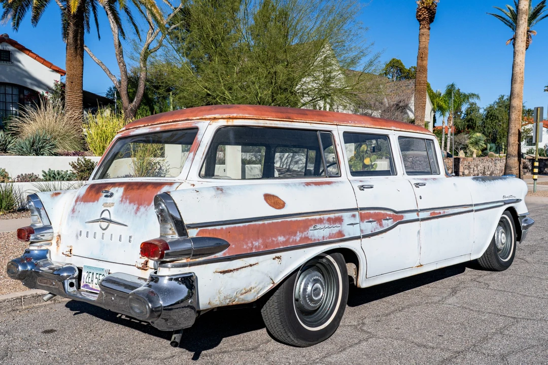 1957 Pontiac Chieftain - Image 6 of 31