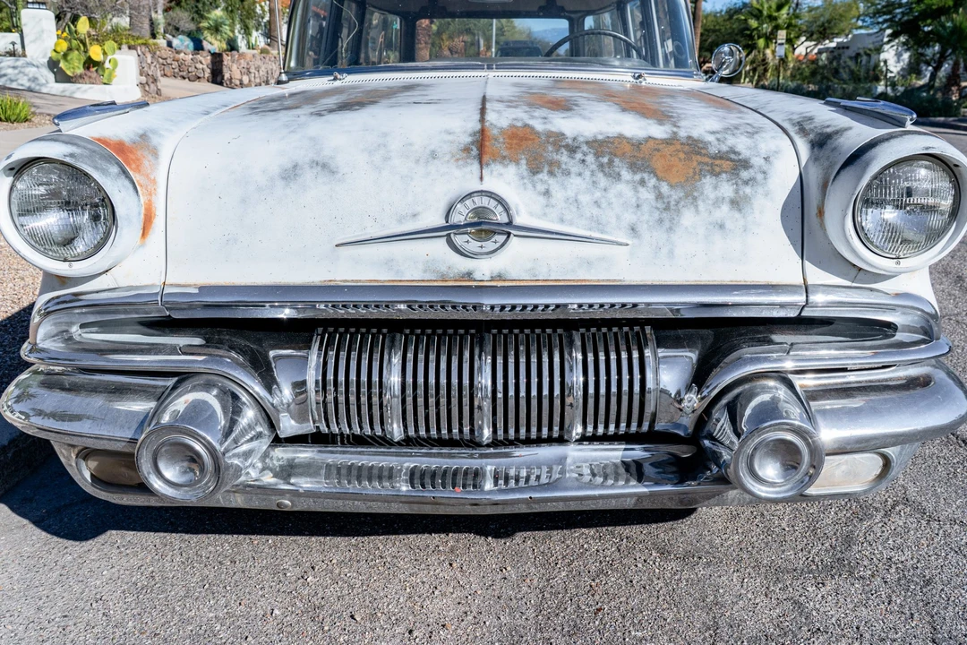 1957 Pontiac Chieftain - Image 12 of 31