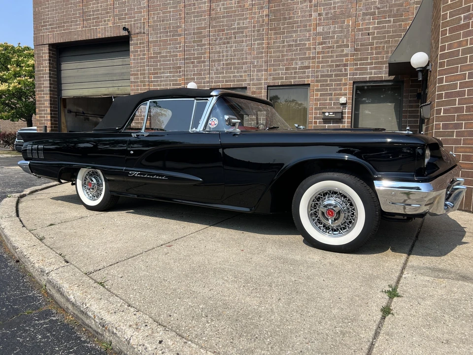 1960 Ford Thunderbird 2nd Gen - Image 12 of 31