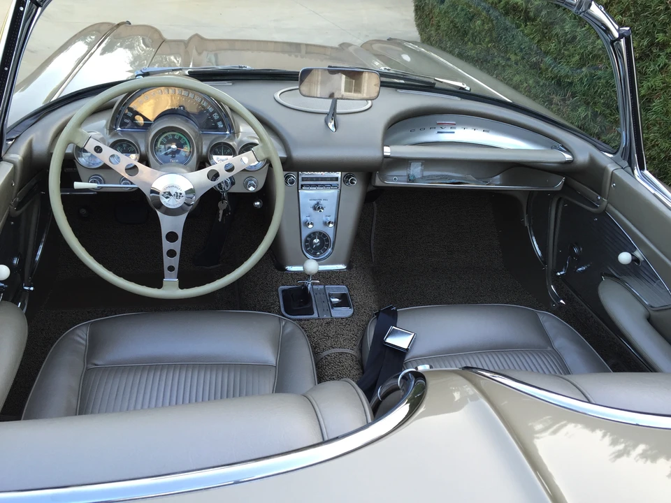 1961 Chevrolet Corvette C1 - Image 15 of 31