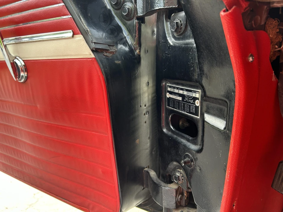 1962 Ford Galaxie 2nd Gen - Image 28 of 31