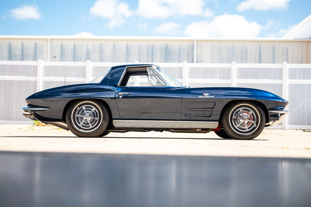 1963 Chevrolet Corvette C2 - Image 24 of 31
