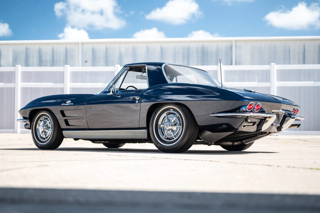 1963 Chevrolet Corvette C2 - Image 30 of 31