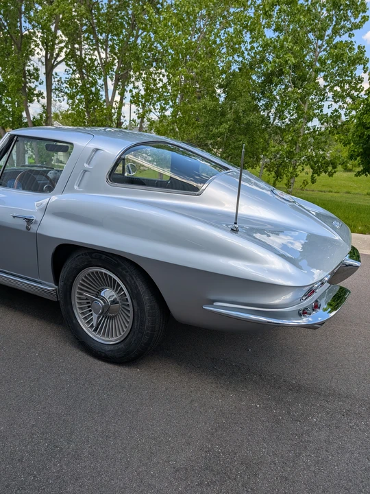 1963 Chevrolet Corvette C2 - Image 28 of 31