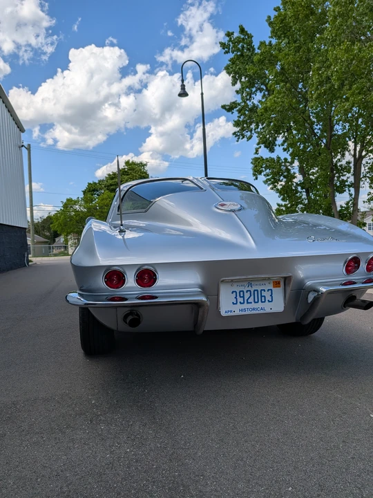 1963 Chevrolet Corvette C2 - Image 26 of 31