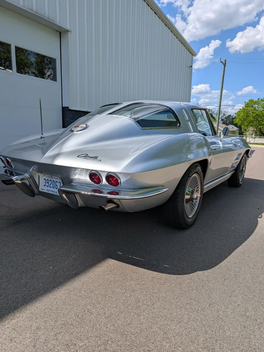 1963 Chevrolet Corvette C2 - Image 16 of 31