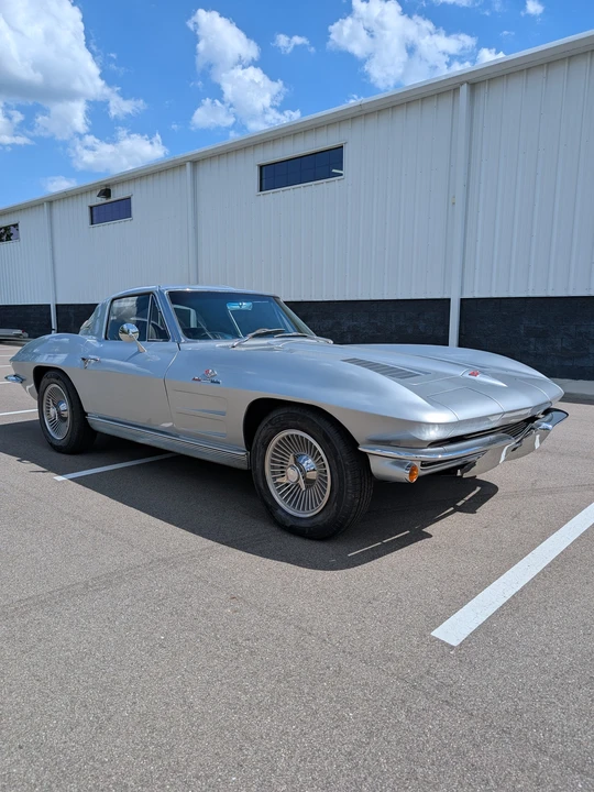 1963 Chevrolet Corvette C2 - Image 11 of 31