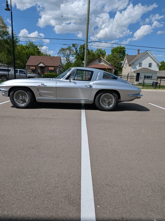 1963 Chevrolet Corvette C2 - Image 25 of 31