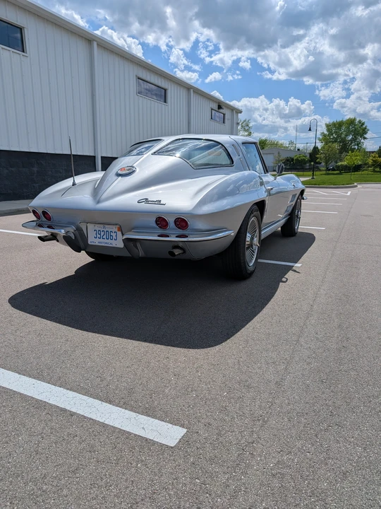 1963 Chevrolet Corvette C2 - Image 17 of 31