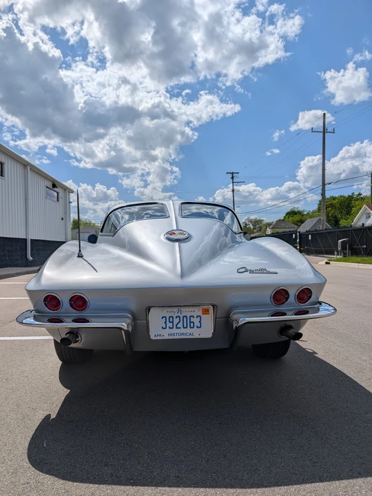 1963 Chevrolet Corvette C2 - Image 21 of 31