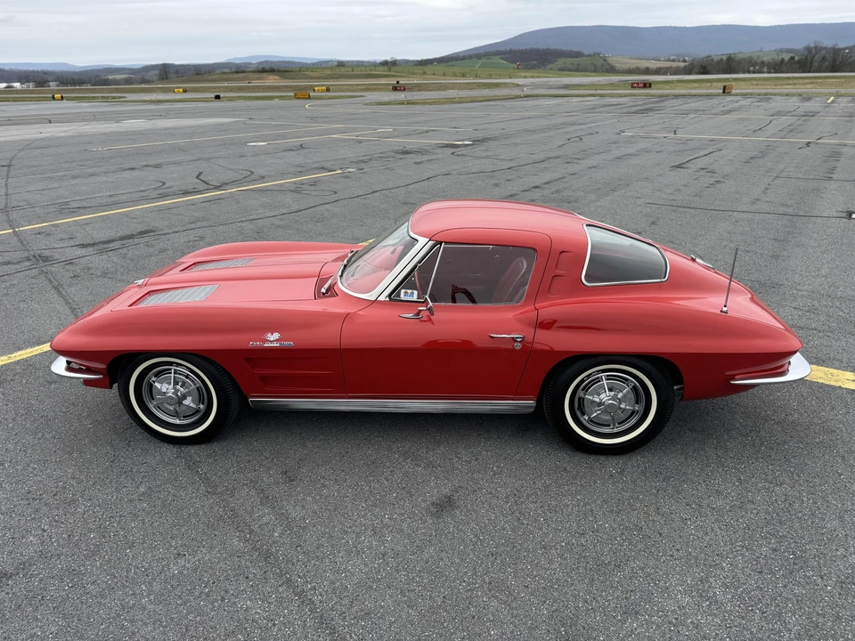 1963 Chevrolet Corvette C2 - Image 10 of 31