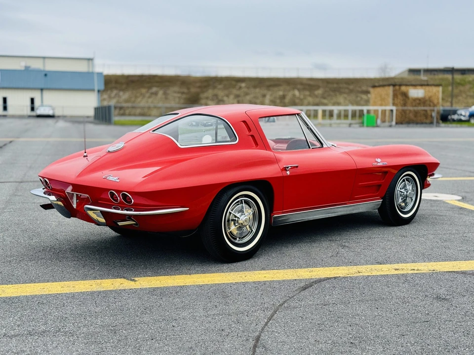 1963 Chevrolet Corvette C2 - Image 21 of 31