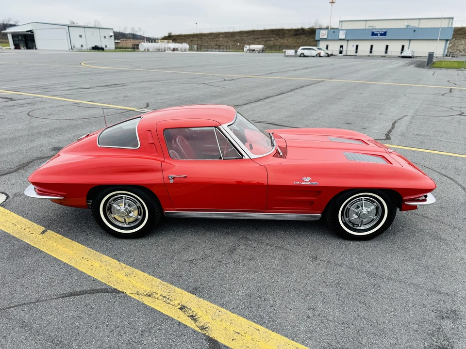 1963 Chevrolet Corvette C2 - Image 28 of 31