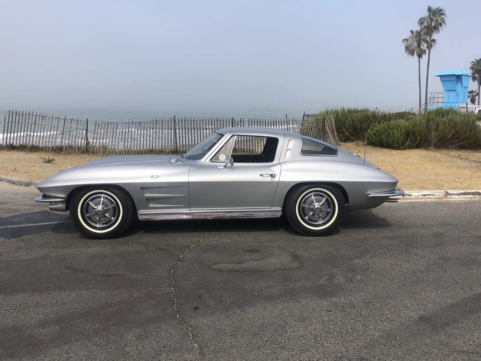 1963 Chevrolet Corvette C2 - Image 4 of 31