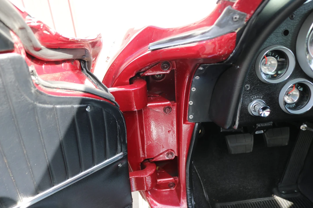 1963 Chevrolet Corvette C2 - Image 29 of 31