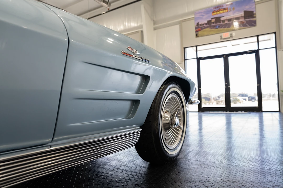 1963 Chevrolet Corvette C2 - Image 22 of 31