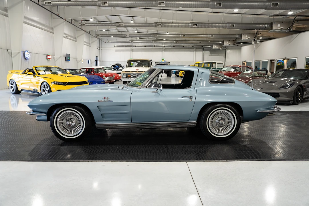 1963 Chevrolet Corvette C2 - Image 6 of 31