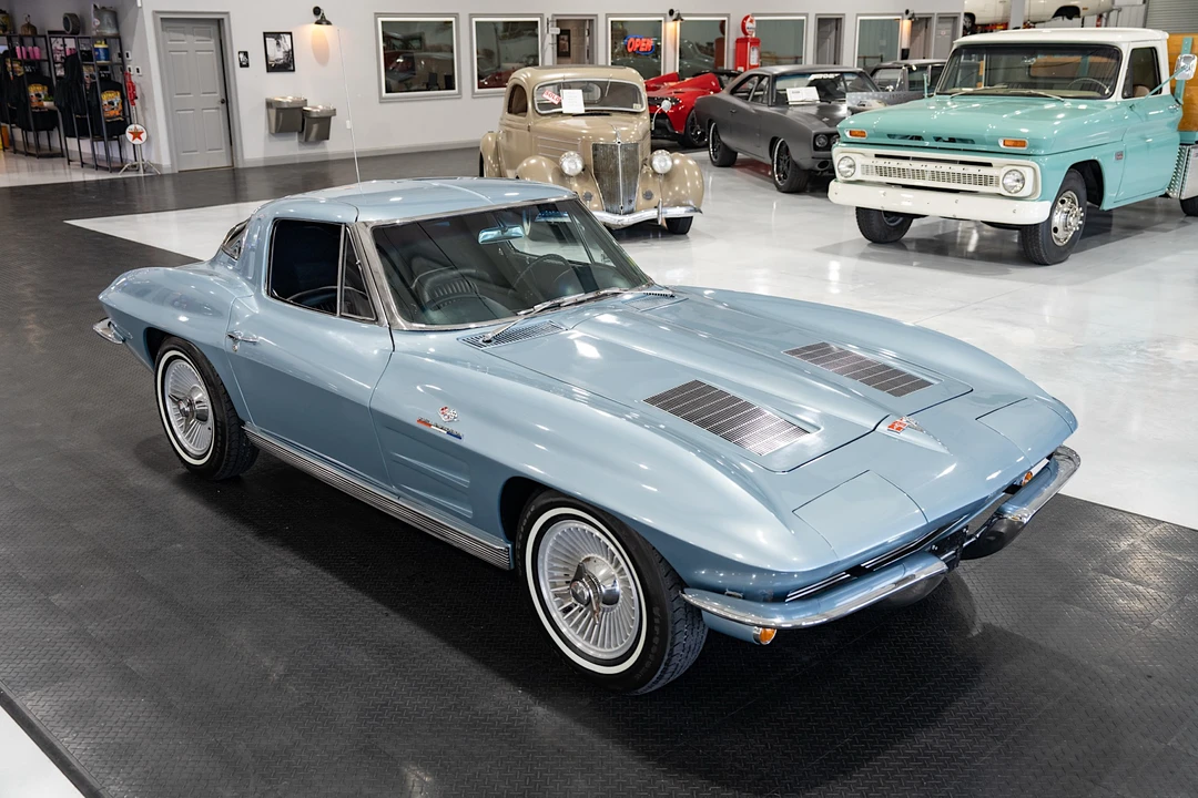 1963 Chevrolet Corvette C2 - Image 3 of 31