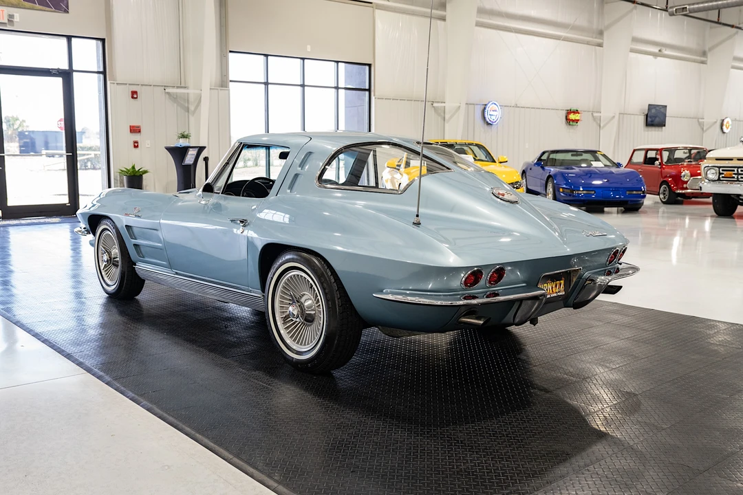 1963 Chevrolet Corvette C2 - Image 9 of 31
