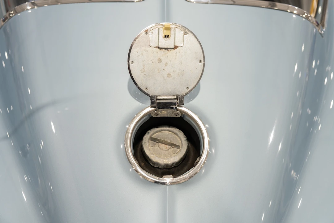 1963 Chevrolet Corvette C2 - Image 28 of 31