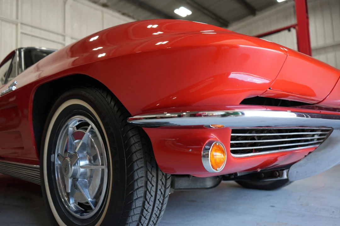 1963 Chevrolet Corvette C2 - Image 28 of 31