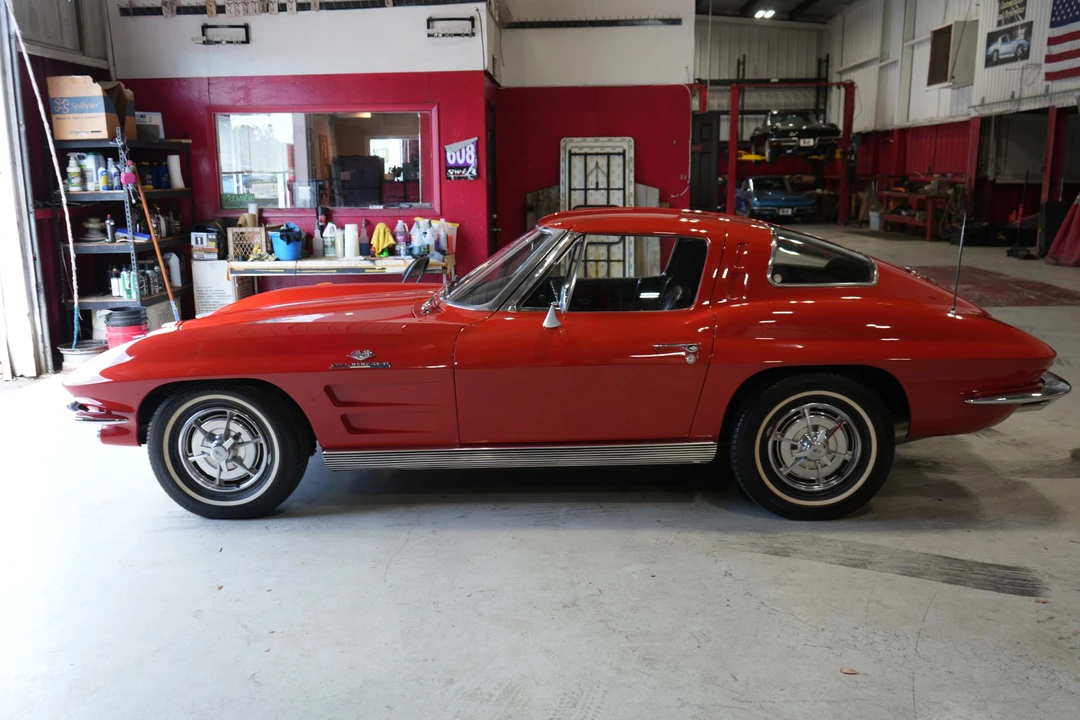 1963 Chevrolet Corvette C2 - Image 16 of 31