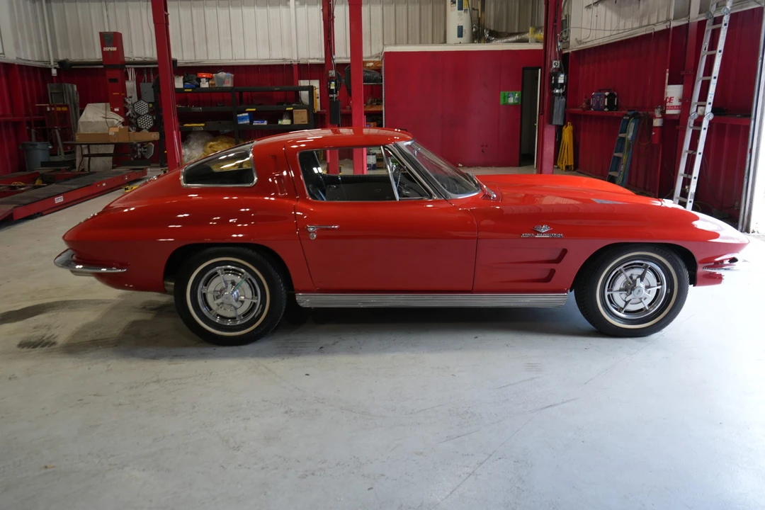 1963 Chevrolet Corvette C2 - Image 7 of 31