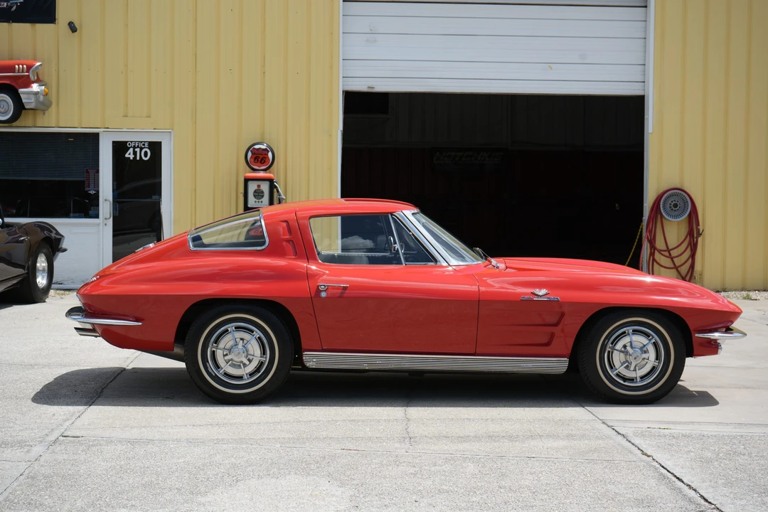 1963 Chevrolet Corvette C2 - Image 6 of 31