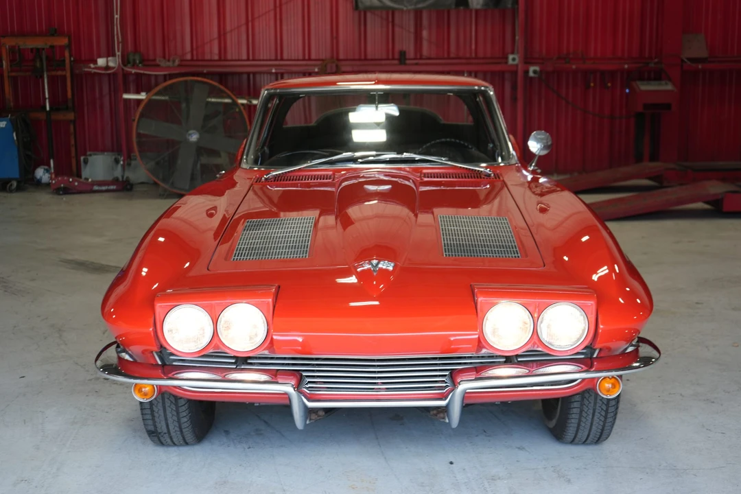 1963 Chevrolet Corvette C2 - Image 21 of 31
