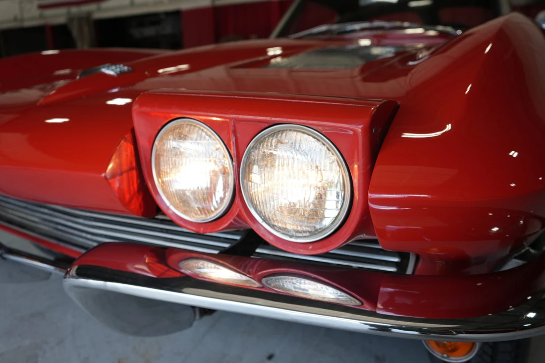 1963 Chevrolet Corvette C2 - Image 25 of 31