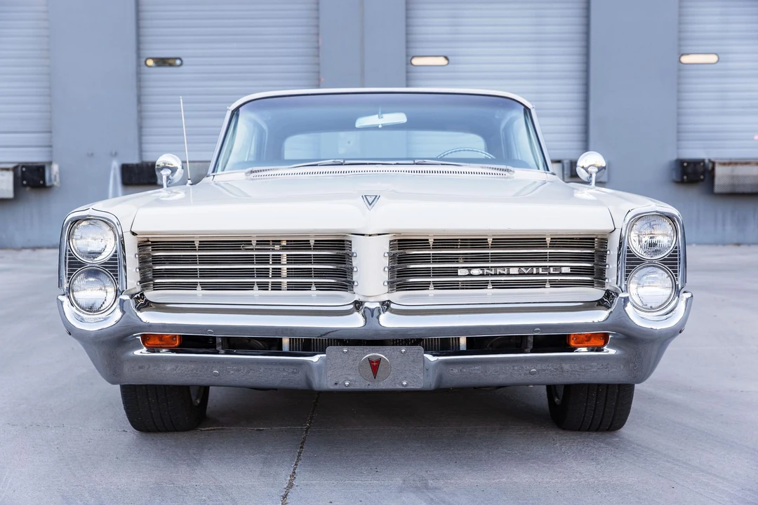1964 Pontiac Bonneville 2nd Gen - Image 2 of 31