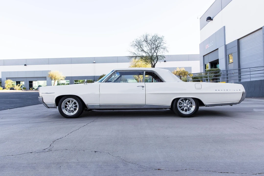 1964 Pontiac Bonneville 2nd Gen - Image 3 of 31