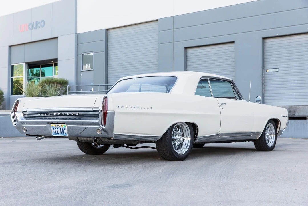 1964 Pontiac Bonneville 2nd Gen - Image 6 of 31