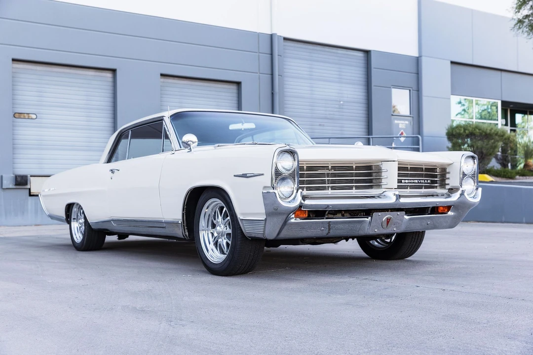 1964 Pontiac Bonneville 2nd Gen - Image 8 of 31