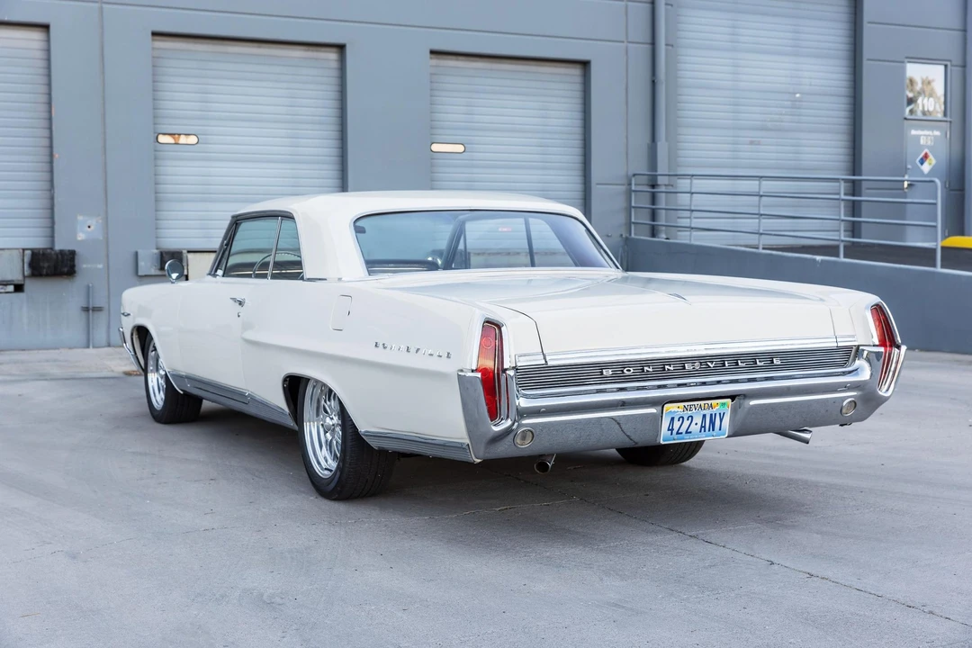 1964 Pontiac Bonneville 2nd Gen - Image 16 of 31