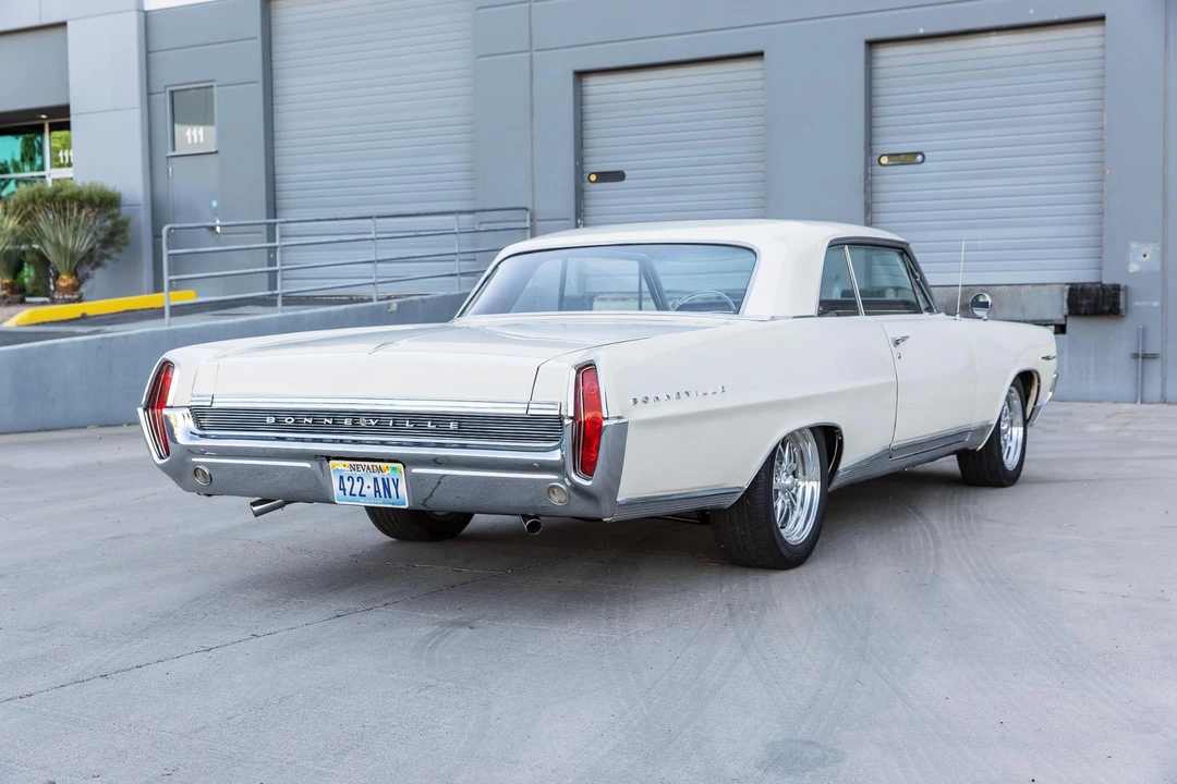 1964 Pontiac Bonneville 2nd Gen - Image 19 of 31
