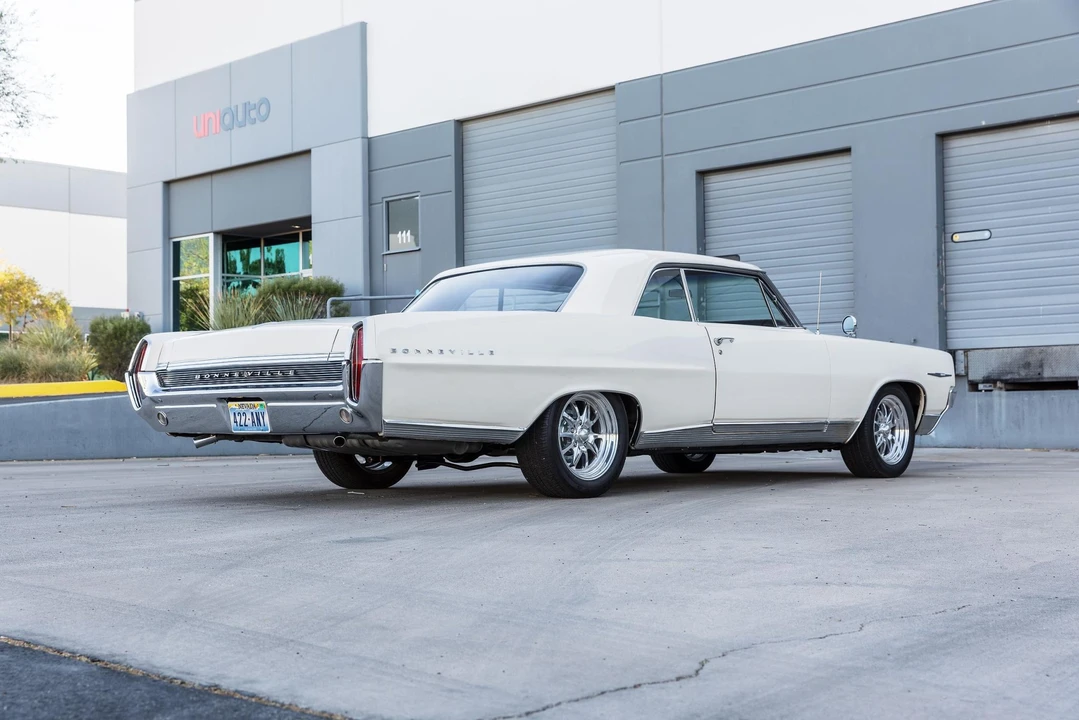 1964 Pontiac Bonneville 2nd Gen - Image 20 of 31