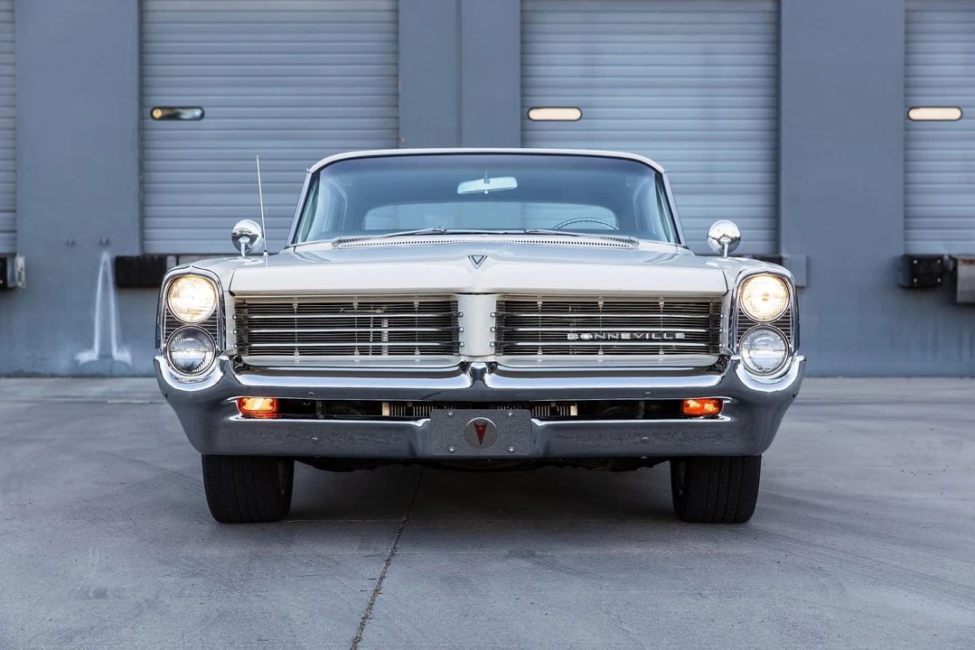 1964 Pontiac Bonneville 2nd Gen - Image 25 of 31