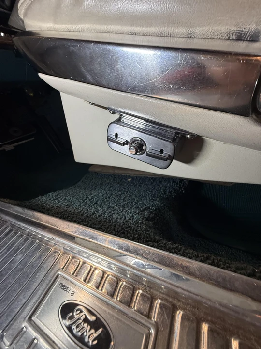 1966 Ford Thunderbird 4th Gen - Image 27 of 31