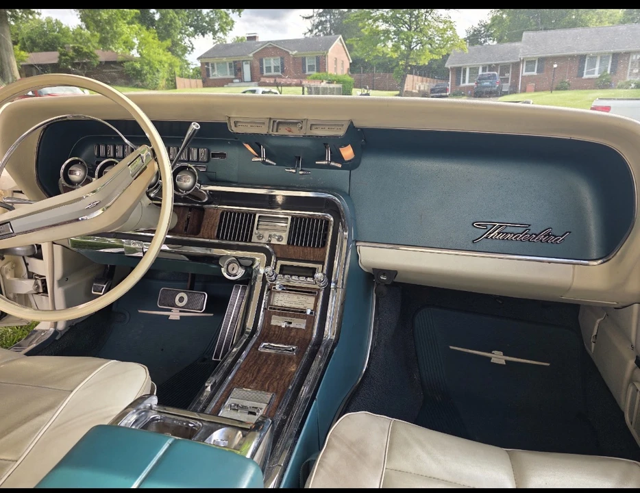 1966 Ford Thunderbird 4th Gen - Image 30 of 31
