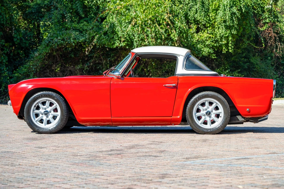 1966 Triumph TR4A - Image 9 of 31