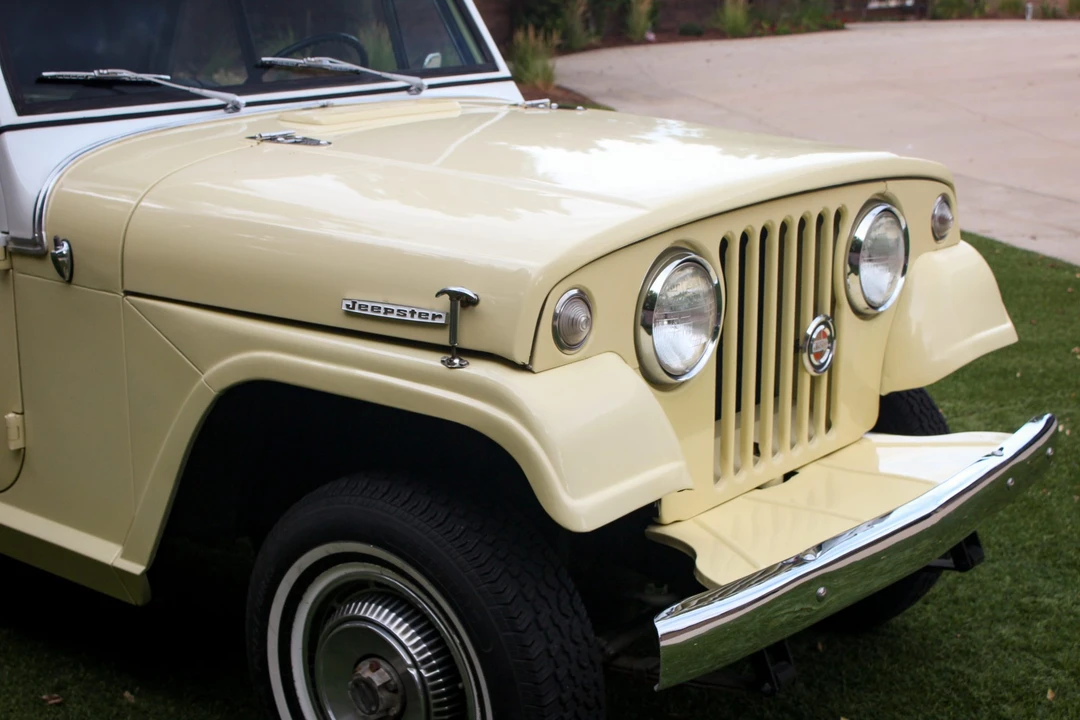 1967 Jeep Jeepster Commando - Image 25 of 31