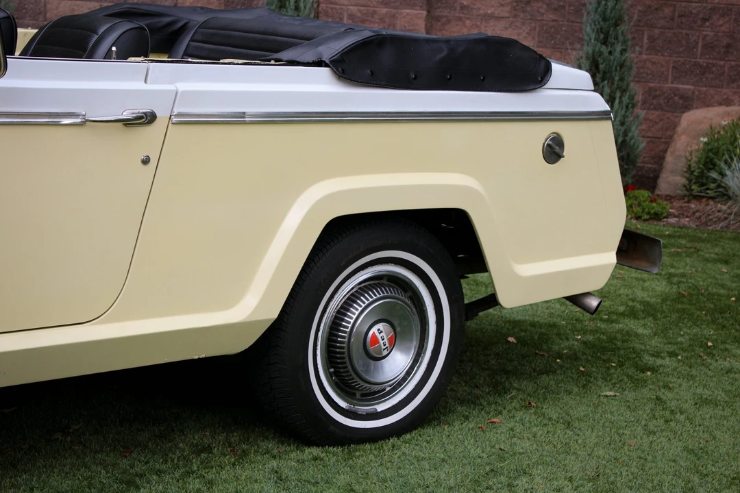 1967 Jeep Jeepster Commando - Image 23 of 31